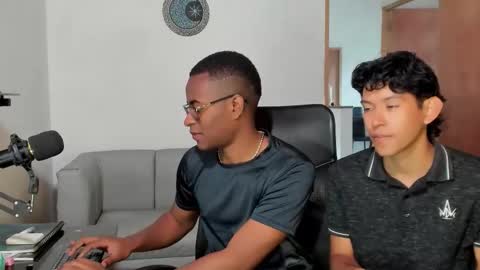 Alan and Criss - WE JUST FRIENDS WITH BENEFITS BOTH VERS online show from 02/07/26, 05:16