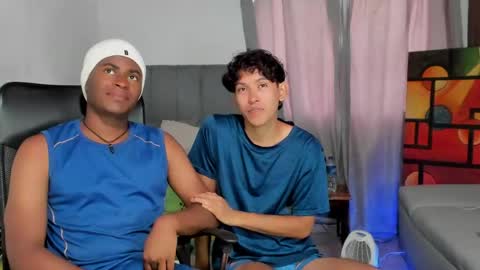 Alan and Criss - WE JUST FRIENDS WITH BENEFITS BOTH VERS online show from 04/21/26, 06:12