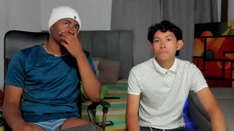 Alan and Criss - WE JUST FRIENDS WITH BENEFITS BOTH VERS online show from 04/23/26, 11:40