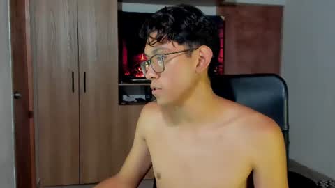 Snapshot of alan_scot chatting on 07/15/26, 11:43 Alan and Criss - WE JUST FRIENDS WITH BENEFITS BOTH VERS online show from 07/15/26, 11:43