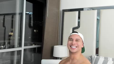 Alan Vidal online show from 02/20/25, 02:40