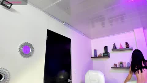 Maeve  online show from 12/18/24, 10:30