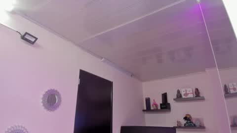 Maeve  online show from 01/30/25, 02:04