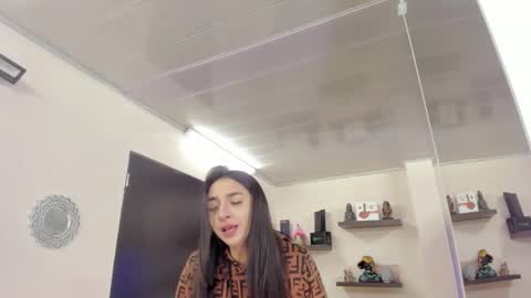 Maeve  online show from 01/31/25, 11:24