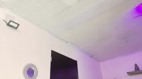 Maeve  online show from 10/14/25, 10:27