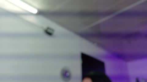 Maeve  online show from 04/05/26, 10:34