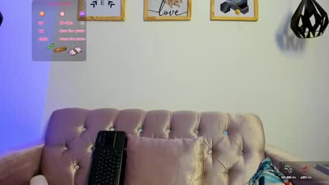 alana_vega69 online show from 09/30/25, 12:10