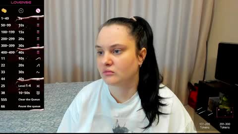 Julia online show from 04/26/26, 09:07