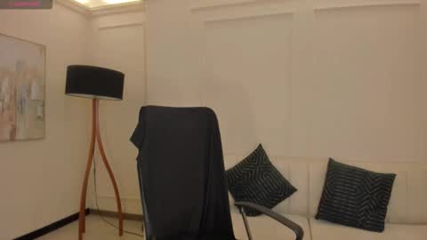 Alana online show from 10/15/25, 12:05