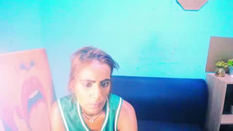 Snapshot of alanadelray chatting on 01/08/25, 12:47 alanadelray online show from 01/08/25, 12:47