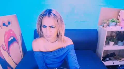 Snapshot of alanadelray chatting on 01/31/25, 07:07 alanadelray online show from 01/31/25, 07:07