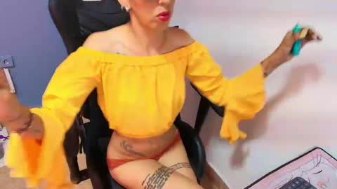 Alanah Prestoon online show from 09/30/25, 03:22