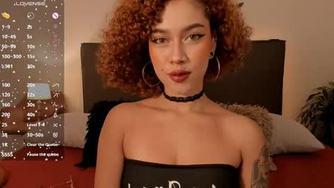 Snapshot of alanaxbrown chatting on 02/05/25, 12:27 Tell me Alana online show from 02/05/25, 12:27