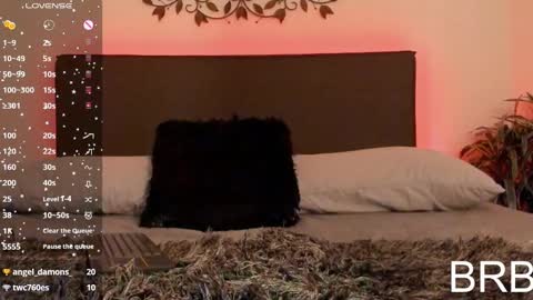 Snapshot of alanaxbrown chatting on 02/09/25, 03:23 Tell me Alana online show from 02/09/25, 03:23