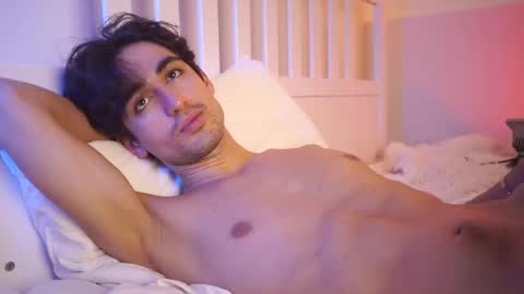 idenavarre online show from 12/24/24, 02:10