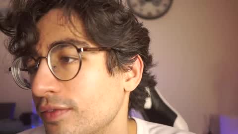 idenavarre online show from 01/31/25, 04:47