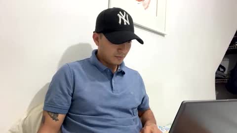 alanj998 online show from 09/30/25, 03:44