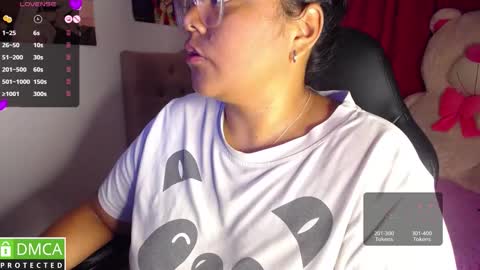 Snapshot of alanna_brunette chatting on 09/26/25, 02:37 lanna online show from 09/26/25, 02:37