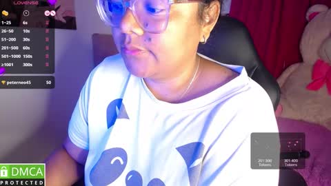 Snapshot of alanna_brunette chatting on 09/26/25, 05:06 lanna online show from 09/26/25, 05:06