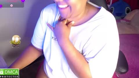 Snapshot of alanna_brunette chatting on 10/08/25, 05:10 lanna online show from 10/08/25, 05:10