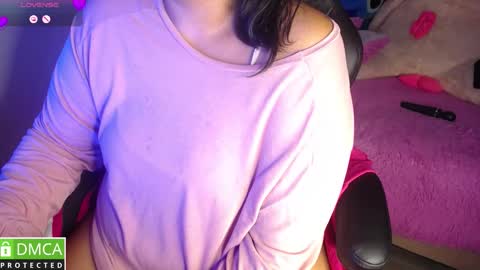 Snapshot of alanna_brunette chatting on 10/12/25, 05:45 lanna online show from 10/12/25, 05:45