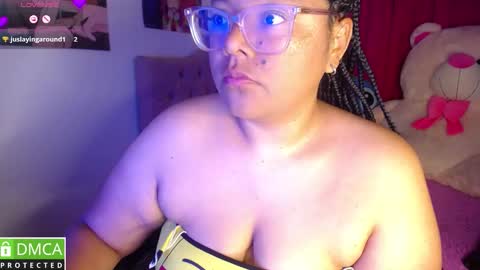 Snapshot of alanna_brunette chatting on 10/17/25, 07:16 lanna online show from 10/17/25, 07:16