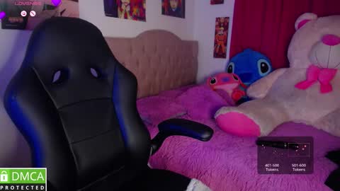 Snapshot of alanna_brunette chatting on 10/19/25, 09:15 lanna online show from 10/19/25, 09:15