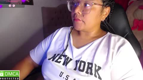 Snapshot of alanna_brunette chatting on 10/27/25, 12:26 lanna online show from 10/27/25, 12:26