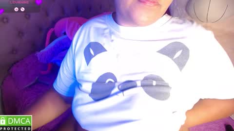 Snapshot of alanna_brunette chatting on 11/12/25, 07:42 lanna online show from 11/12/25, 07:42