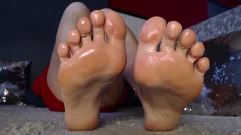 Alanna online show from 12/24/24, 06:00