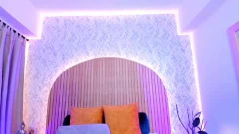 Snapshot of alanna_hank chatting on 01/31/25, 11:24 Alanna online show from 01/31/25, 11:24