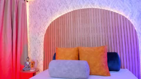 Snapshot of alanna_hank chatting on 02/02/25, 02:27 Alanna online show from 02/02/25, 02:27