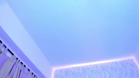 Snapshot of alanna_hank chatting on 02/26/25, 04:47 Alanna online show from 02/26/25, 04:47