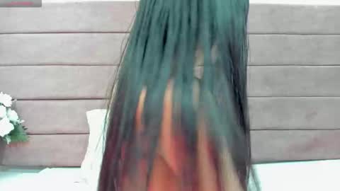 Snapshot of alannajonnes chatting on 11/30/25, 01:37 Alanna Jonnes online show from 11/30/25, 01:37