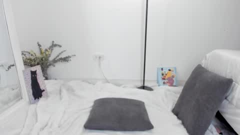 Snapshot of alannarusselll chatting on 02/26/25, 11:37 Alanna Cute Russell online show from 02/26/25, 11:37