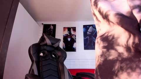 Snapshot of alannaughty_ chatting on 12/13/24, 11:28 alannaughty_ online show from 12/13/24, 11:28