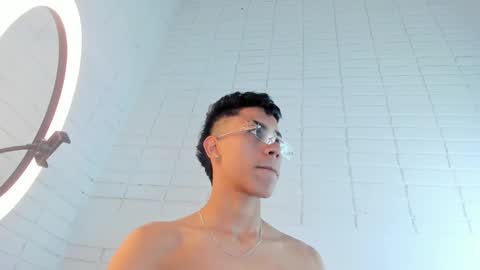 Snapshot of alannaughty_ chatting on 12/29/24, 07:50 alannaughty_ online show from 12/29/24, 07:50