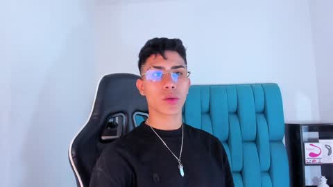 Snapshot of alannaughty_ chatting on 02/06/25, 09:17 alannaughty_ online show from 02/06/25, 09:17