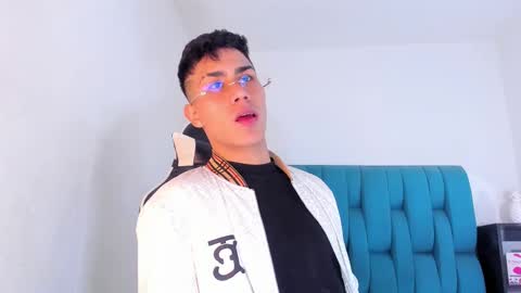 Snapshot of alannaughty_ chatting on 03/07/25, 08:55 alannaughty_ online show from 03/07/25, 08:55