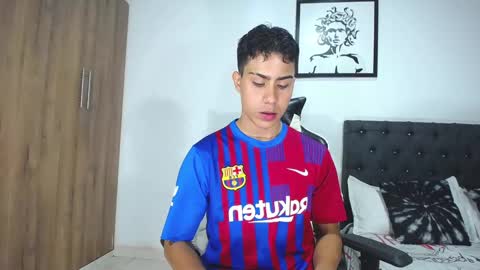 Snapshot of alannaughty_ chatting on 10/16/25, 01:50 alannaughty_ online show from 10/16/25, 01:50