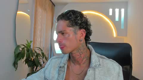 alan online show from 01/23/25, 01:13