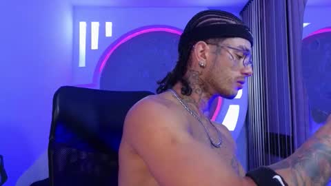 alan online show from 10/12/25, 10:03