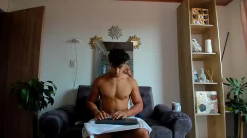 Snapshot of alansex66 chatting on 09/14/25, 12:26 Alan online show from 09/14/25, 12:26