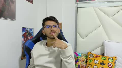 alanvilla_lobo online show from 10/08/25, 12:58