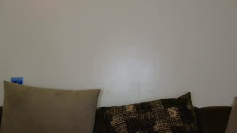 Snapshot of alaouirim25 chatting on 07/14/26, 05:34 AllylicArabis online show from 07/14/26, 05:34