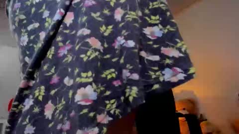 Caro online show from 04/22/26, 01:56