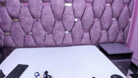 AlaSmith  online show from 10/02/25, 02:18