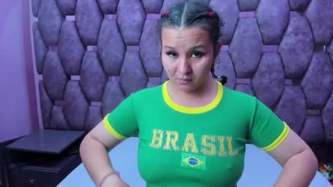 AlaSmith  online show from 11/12/25, 02:34