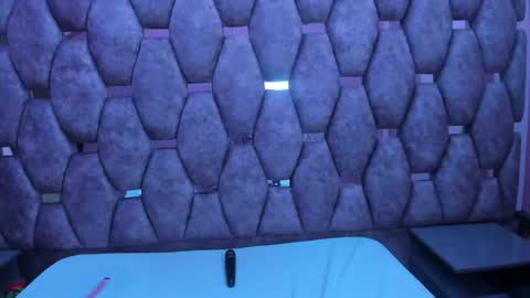 AlaSmith  online show from 11/26/25, 02:34