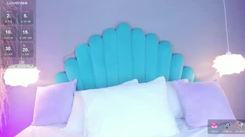 Alassia Hocthner online show from 09/24/25, 11:57